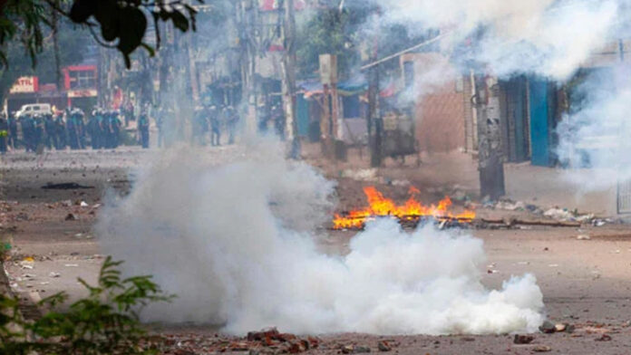 100 killed in clashes